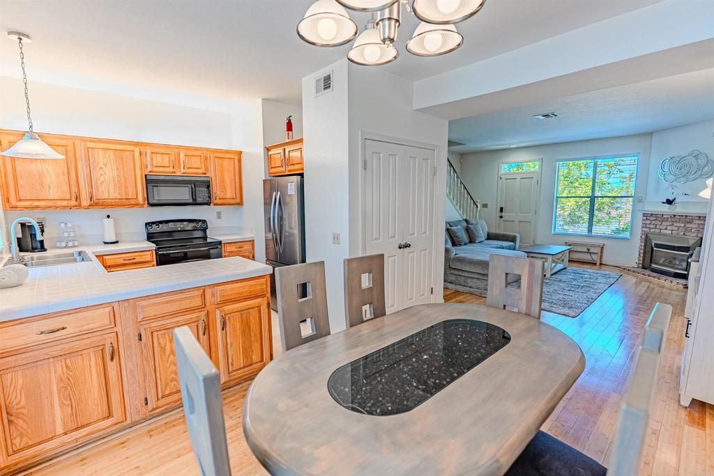 Image 12 of property listing at 211 Dahlia Ave. M, Imperial Beach, CA 91932