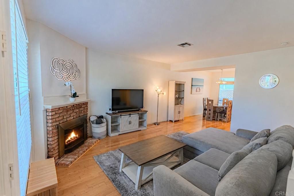 Image 6 of property listing at 211 Dahlia Ave. M, Imperial Beach, CA 91932