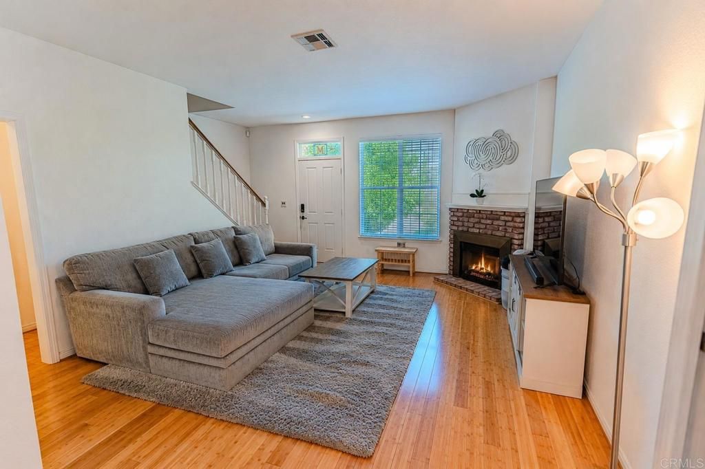 Image 8 of property listing at 211 Dahlia Ave. M, Imperial Beach, CA 91932