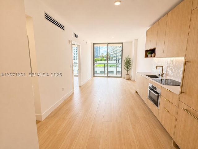 90 NE 32nd St 709, Miami, FL 33127