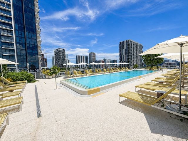 90 NE 32nd St 709, Miami, FL 33127