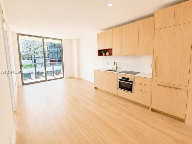 90 NE 32nd St 709, Miami, FL 33127