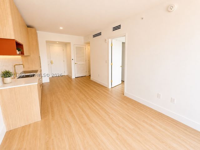 90 NE 32nd St 709, Miami, FL 33127