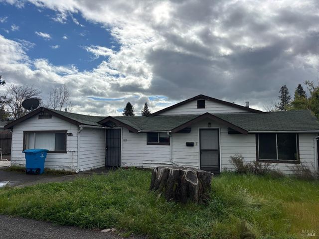 1427 Russell Ave, Santa Rosa, CA 95403