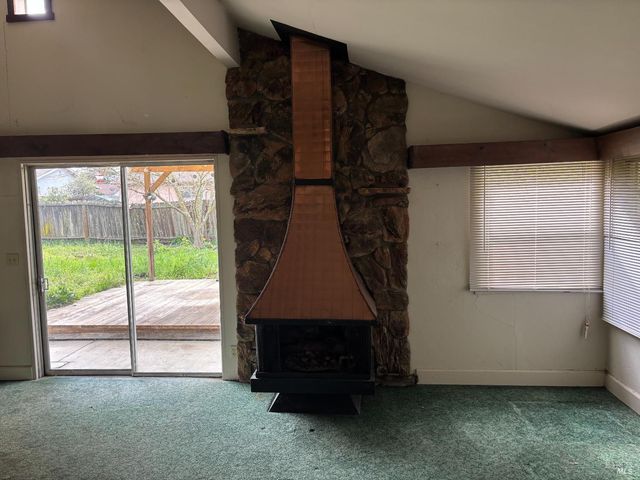 1427 Russell Ave, Santa Rosa, CA 95403