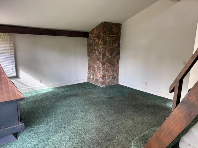 1427 Russell Ave, Santa Rosa, CA 95403