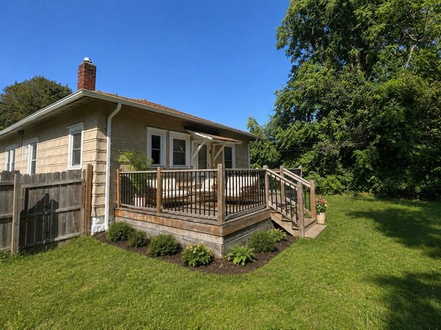 864 Highland Avenue, Benton Harbor, MI 49022