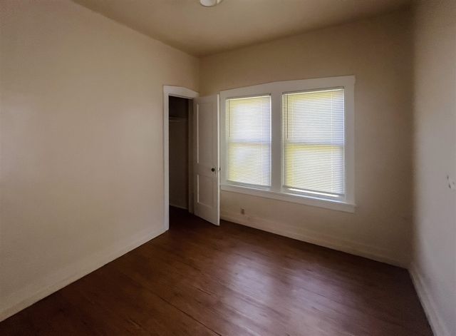 864 Highland Avenue, Benton Harbor, MI 49022