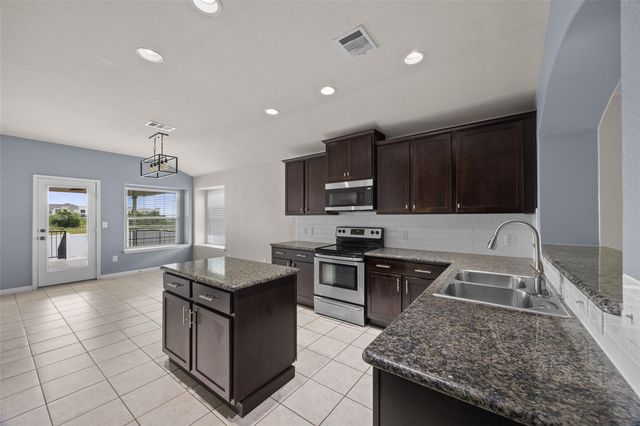 18519 Bandelier DR, Pflugerville, TX 78660