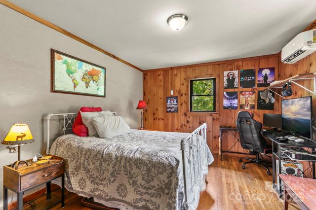 1925 Green Hill Road, Blowing Rock, NC 28605