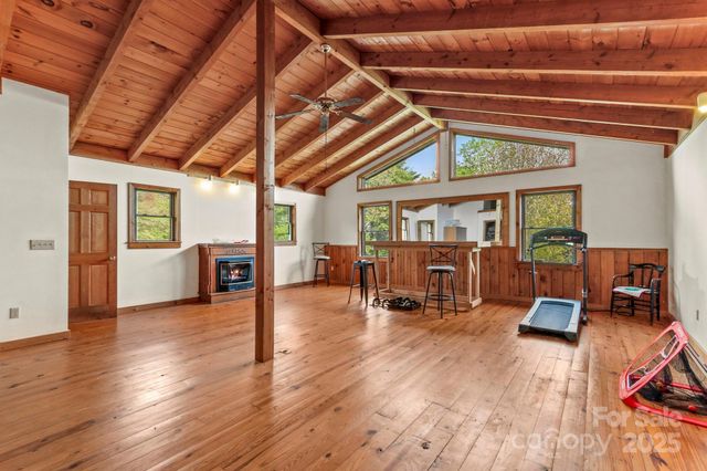 1925 Green Hill Road, Blowing Rock, NC 28605