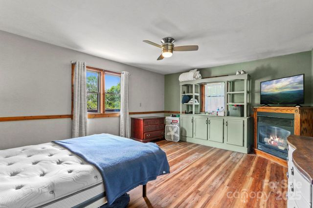 1925 Green Hill Road, Blowing Rock, NC 28605