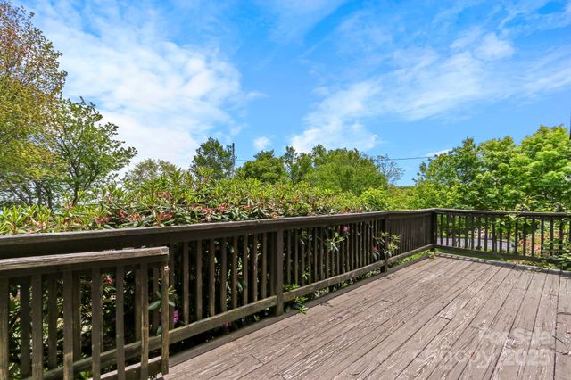 1925 Green Hill Road, Blowing Rock, NC 28605