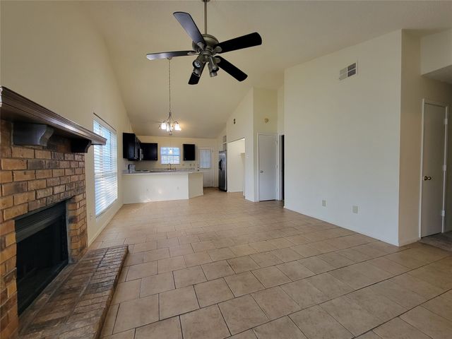 833 Colchester Drive, Mesquite, TX 75149