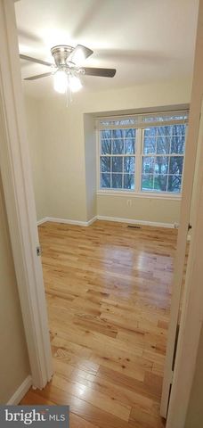 4 STEEPLEJACK CT, Owings Mills, MD 21117