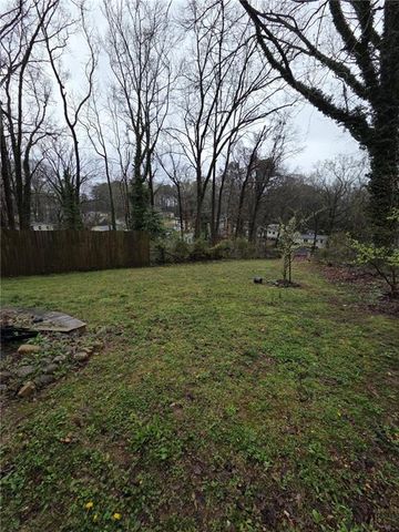 811 Kennesaw Drive, Forest Park, GA 30297