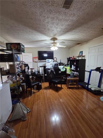 811 Kennesaw Drive, Forest Park, GA 30297