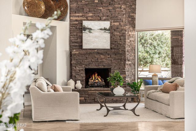 1933 E QUIET CANYON Drive, Tucson, AZ 85718