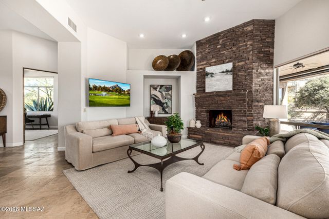 1933 E QUIET CANYON Drive, Tucson, AZ 85718