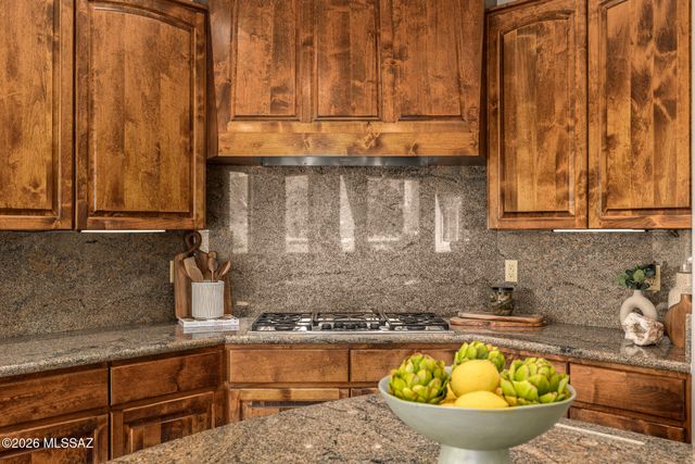 1933 E QUIET CANYON Drive, Tucson, AZ 85718