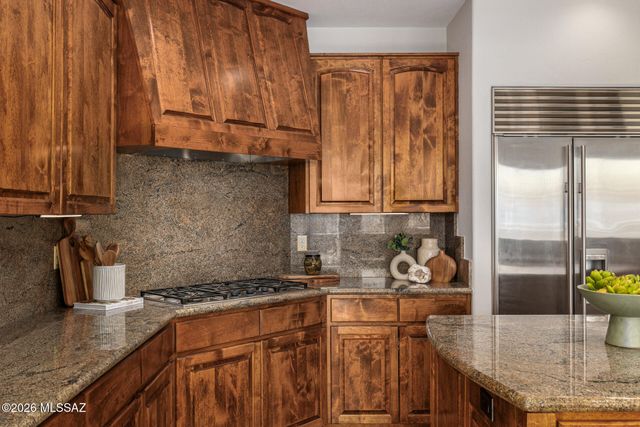 1933 E QUIET CANYON Drive, Tucson, AZ 85718