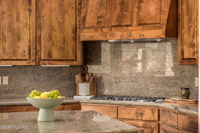 1933 E QUIET CANYON Drive, Tucson, AZ 85718