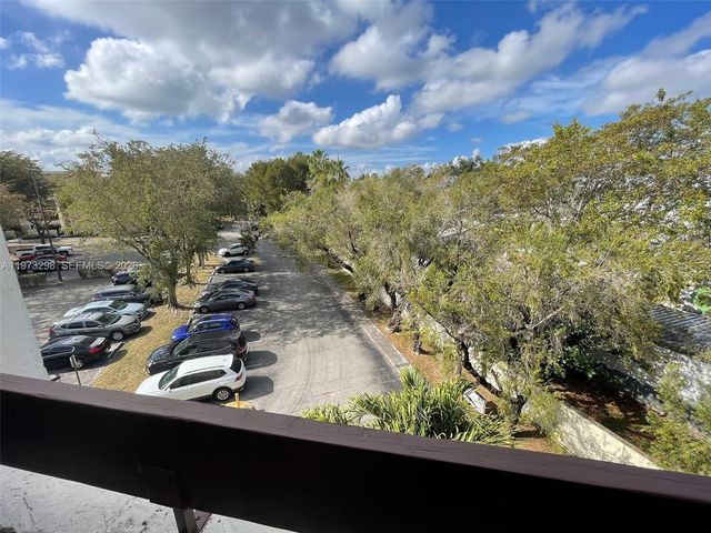 9010 SW 125th Ave G402, Miami, FL 33186