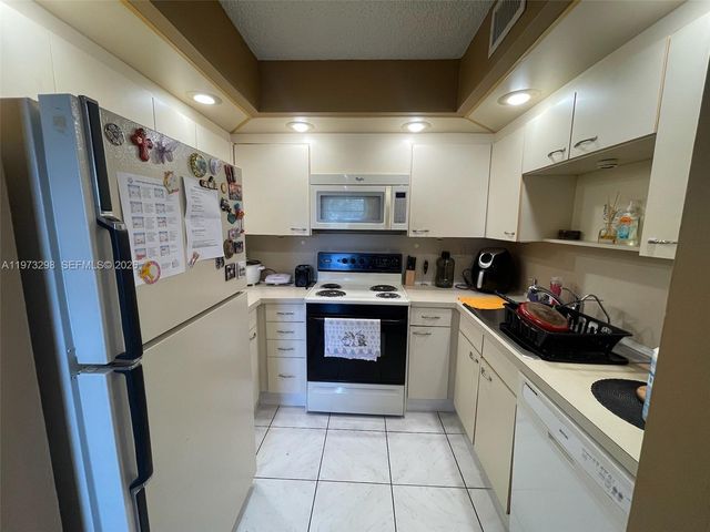 9010 SW 125th Ave G402, Miami, FL 33186