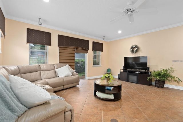 828 ELLWOOD AVENUE J, Orlando, FL 32804