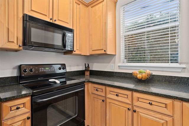 828 ELLWOOD AVENUE J, Orlando, FL 32804
