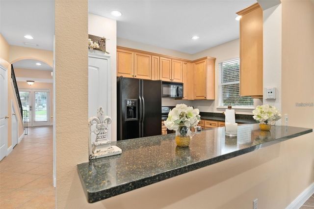828 ELLWOOD AVENUE J, Orlando, FL 32804