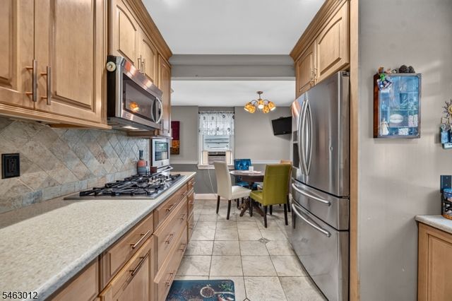 7 Henry Ave, Hawthorne Boro, NJ 07506