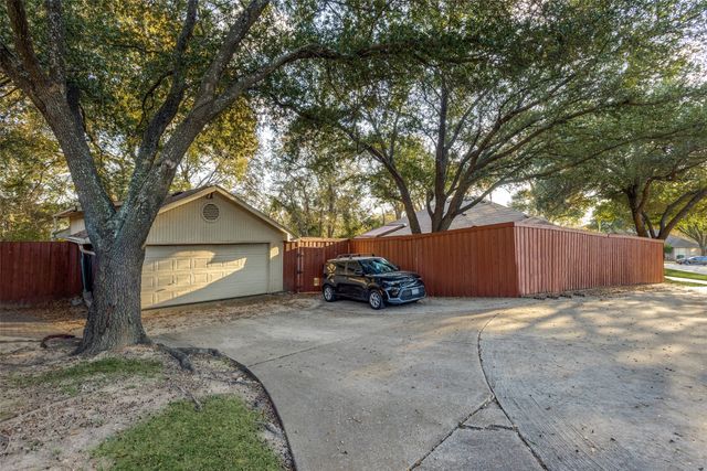 1306 Norfolk Court, Garland, TX 75044