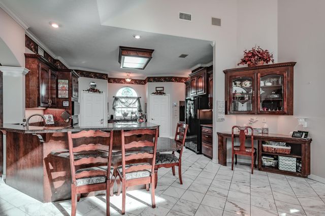 9018 Water Point Drive, Beach City, TX 77523