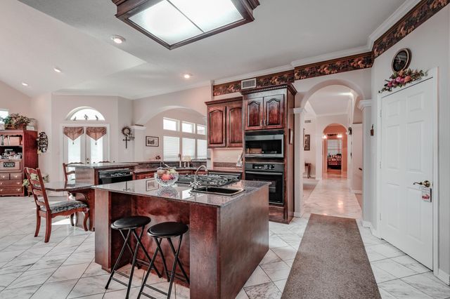 9018 Water Point Drive, Beach City, TX 77523