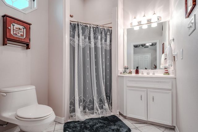 9018 Water Point Drive, Beach City, TX 77523