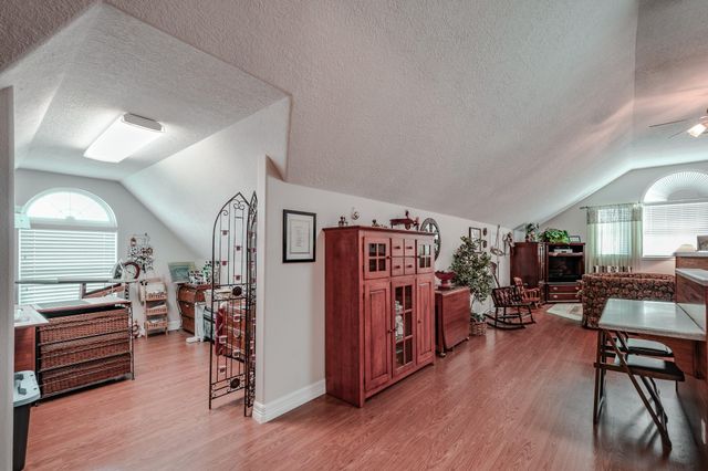 9018 Water Point Drive, Beach City, TX 77523