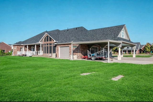 9018 Water Point Drive, Beach City, TX 77523