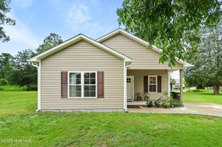 885 Half Moon Road, New Bern, NC 28560