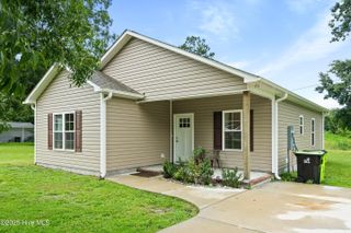 885 Half Moon Road, New Bern, NC 28560
