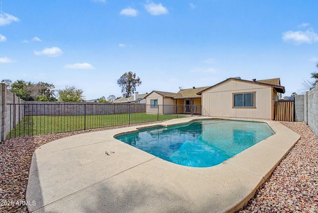 4737 W VILLA THERESA Drive, Glendale, AZ 85308