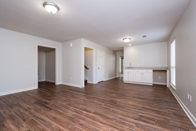 8 Clervaux Drive, Little Rock, AR 72223