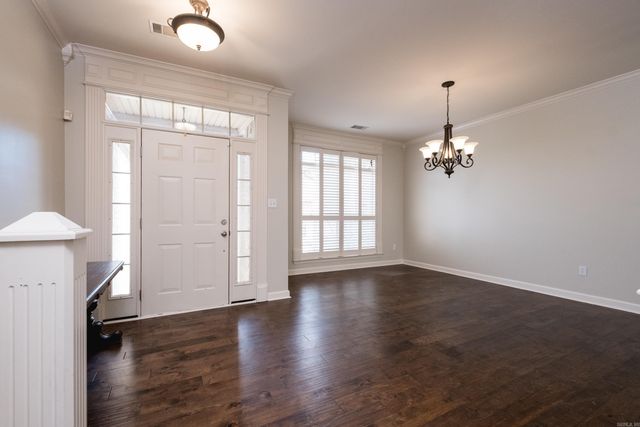 8 Clervaux Drive, Little Rock, AR 72223