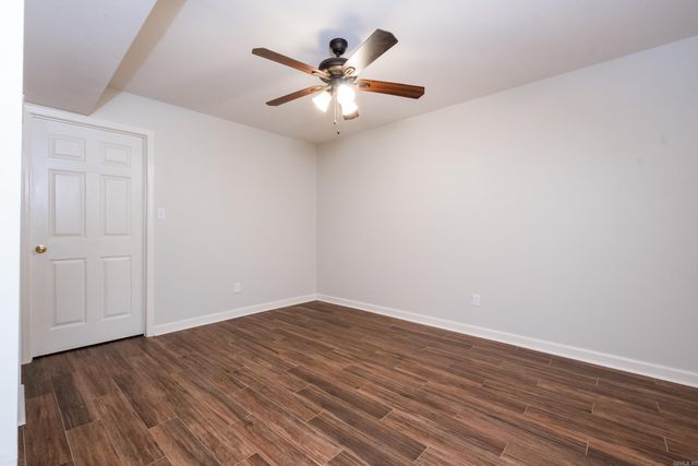 8 Clervaux Drive, Little Rock, AR 72223