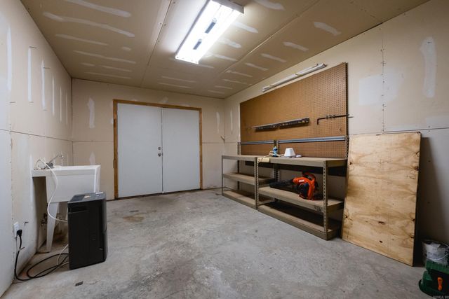 8 Clervaux Drive, Little Rock, AR 72223