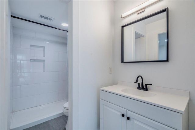 1601 Faro DR 1402, Austin, TX 78741