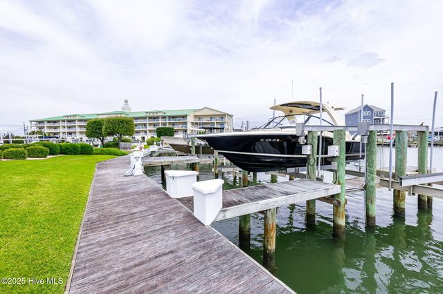 212 Old Causeway Road 107 Morgan Creek Landing, Beaufort, NC 28516