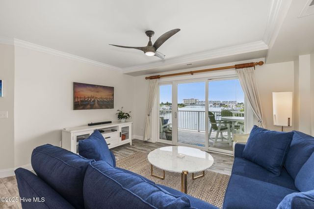 212 Old Causeway Road 107 Morgan Creek Landing, Beaufort, NC 28516