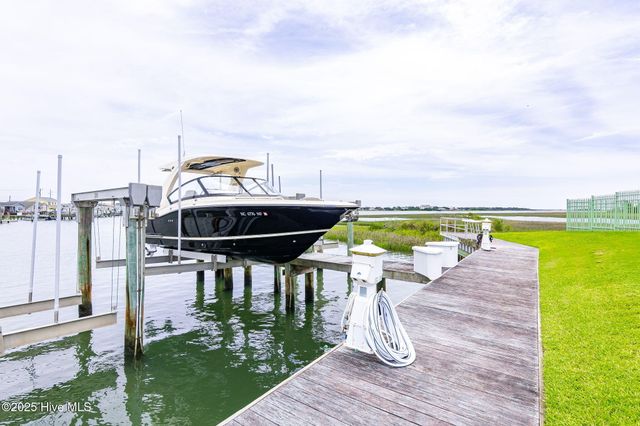 212 Old Causeway Road 107 Morgan Creek Landing, Beaufort, NC 28516