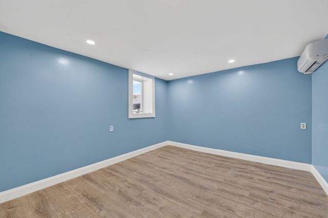 93 Lawton St, Fall River, MA 02721